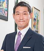 代表取締役社長　田中 寅太